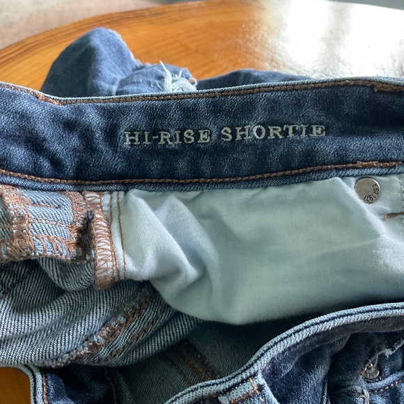 American Eagle Curvy Hi Rise Shortie Shorts Sz 10 Destructed Stretch - Picture 6 of 7